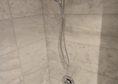 Showerhead installation